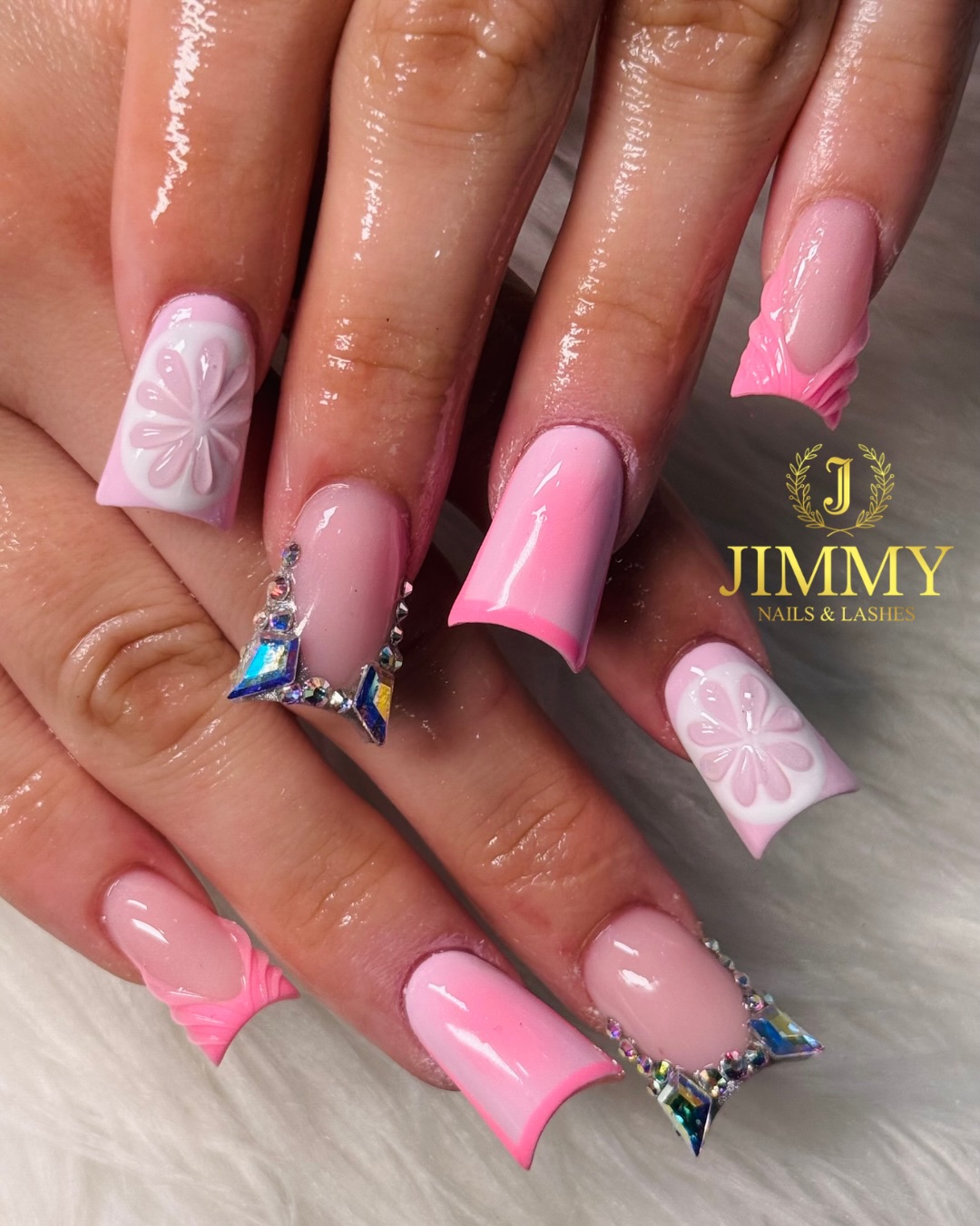 Trendy Nail Designs for April 2026